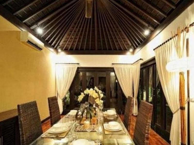 Villa Cantik Umalas  ภายนอก รูปภาพ